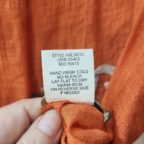 Fig & Flower Embroidered Orange Blouse Medium - Picture 4 of 12
